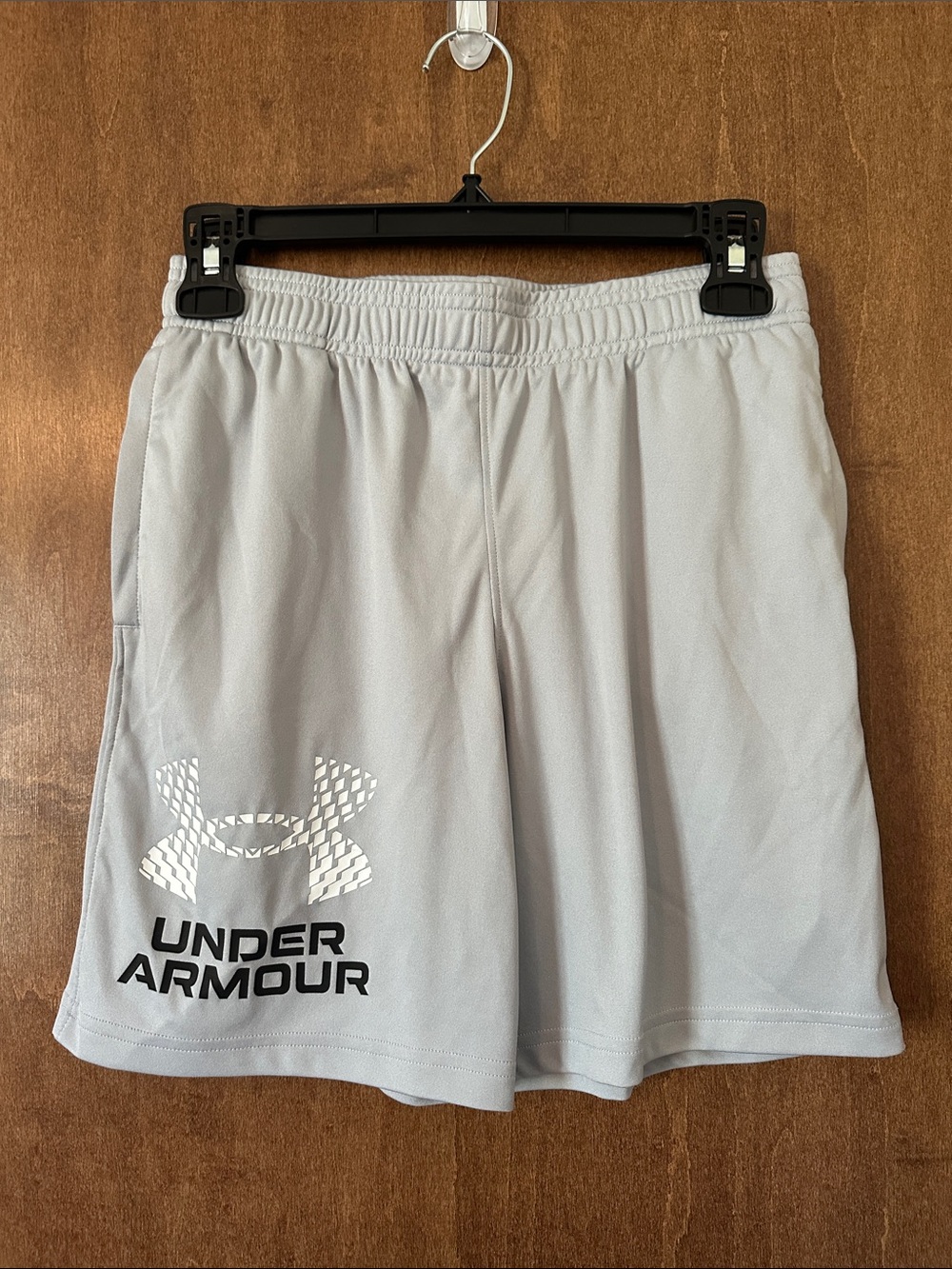 NWOT Under Armour Kid’s Light Gray Athletic Performance Shorts